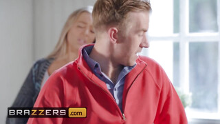 Brazzers - Petite Princess Eve és hatalmas nyeles aszpirin