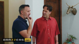 Brazzers - Janice Griffith a szomszéd krapekkal kúr