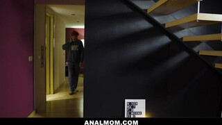 Canela Skin segglyuka durván meghágva - Anal mom