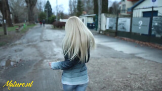 Nesty a izgató fiatalos magyar milf