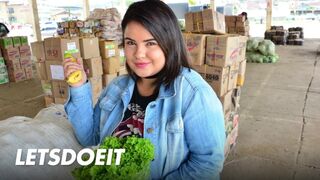 Duci latina milf picsája mélyen meghágva xiomarától